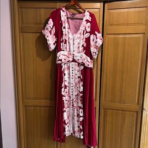 Beautiful City Chic Red and White Floral Maxi Dress